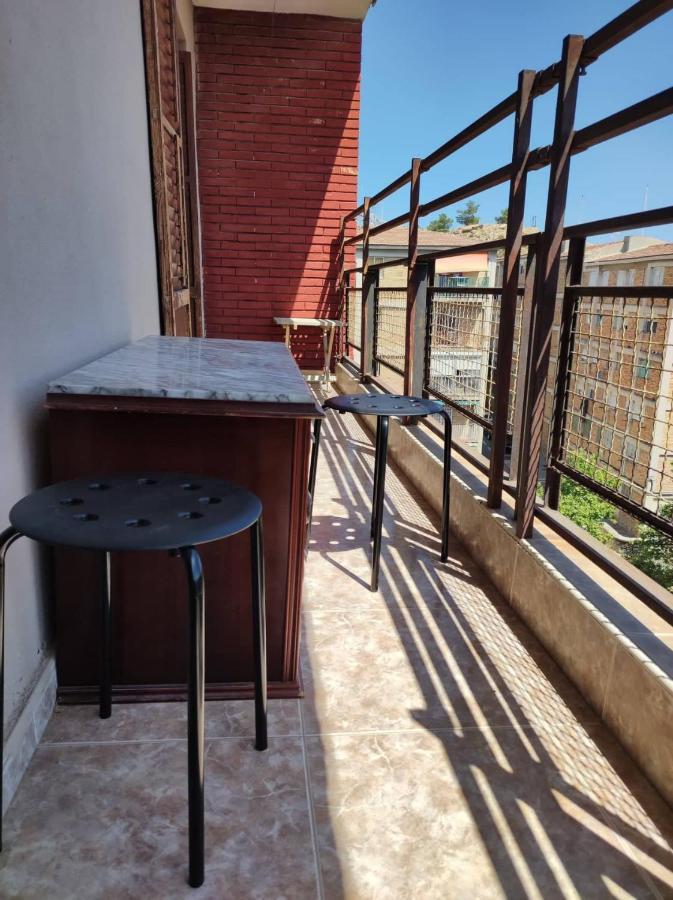 La Habitacion Del Piso Room In The Apartment アリカンテ エクステリア 写真